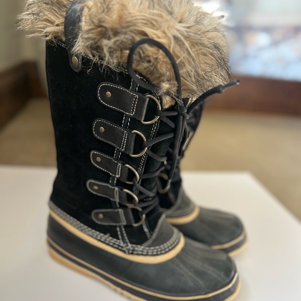 Ladies Sorel “Joan of Arctic” Fur-Lined Winter Boots